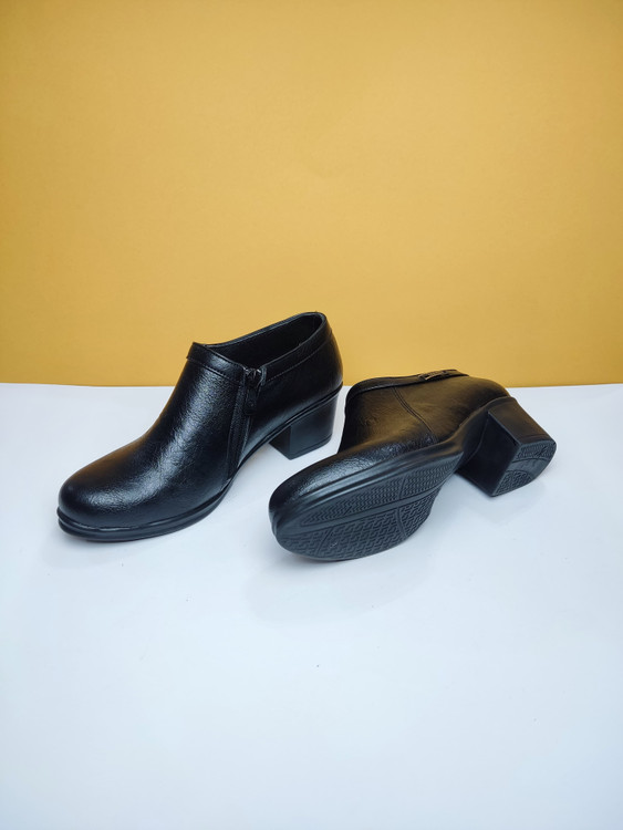 کفش پاشنه دار طبی برند رافا طب کد 254