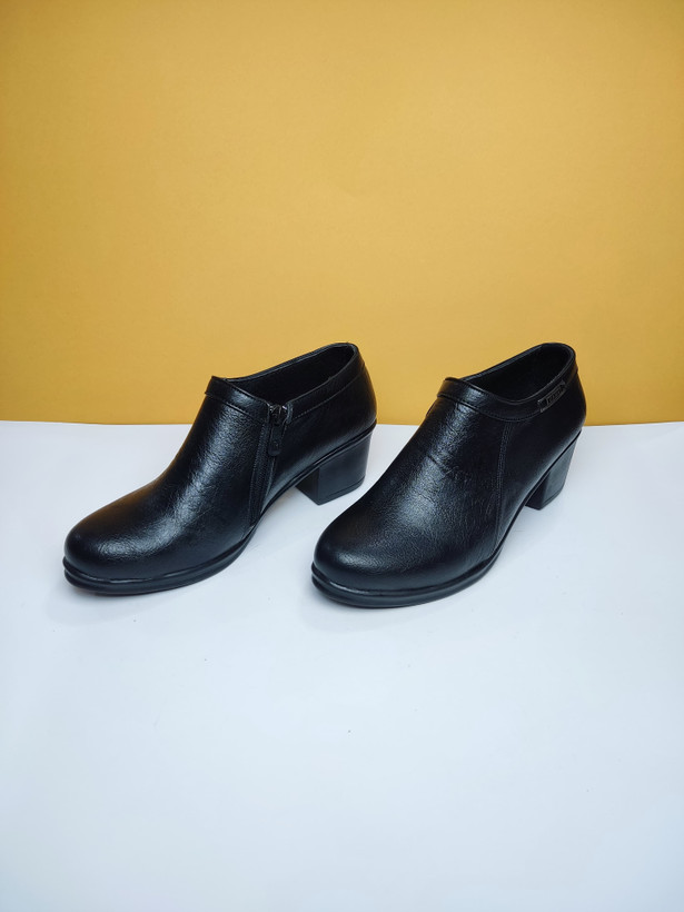 کفش پاشنه دار طبی برند رافا طب کد 254