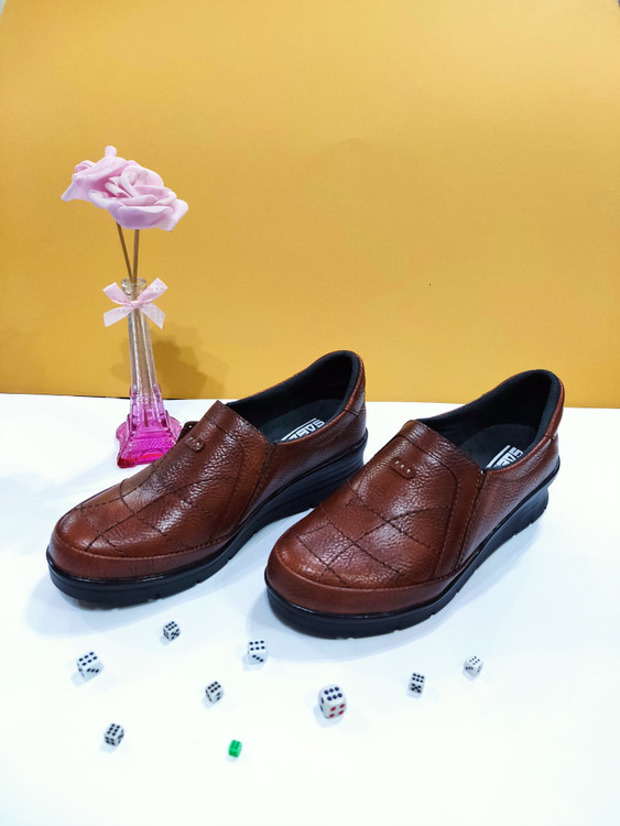 کفش طبی زنانه برند سبلان مدل مامیا کد 108