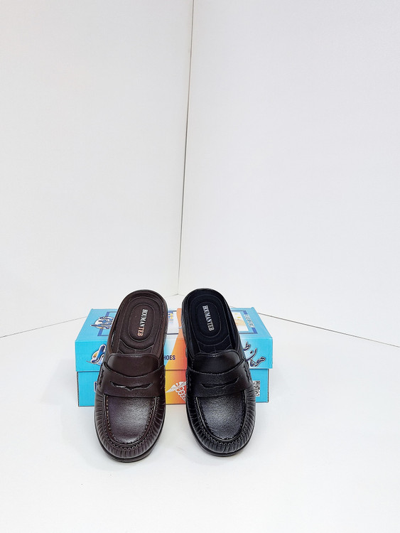 صندل طبی جلو بسته (پرستاری) برند هومان طب مدل دکتر مارتین کد 165