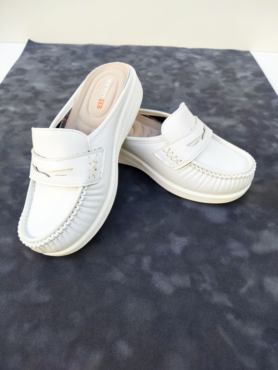 صندل طبی جلو بسته (پرستاری) برند هومان طب مدل دکتر مارتین کد 165