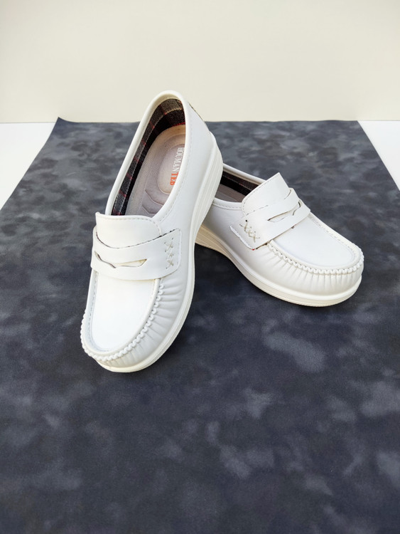 کفش طبی (پرستاری) زنانه دکتر مارتین برند هومان طب کد 190