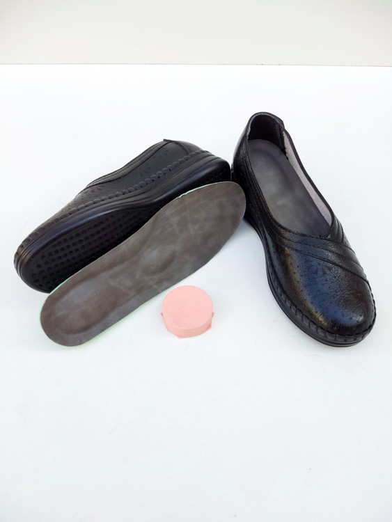 کفش طبی راحتی زنانه برند رویا طب مدل پدیده کد 194