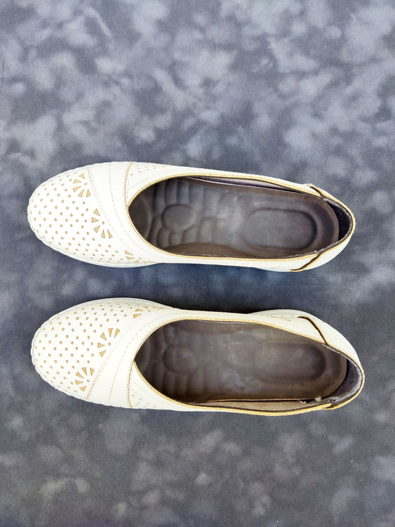 کفش طبی راحتی زنانه برند رویا طب مدل پدیده کد 194