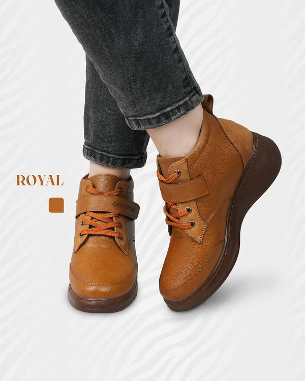 نیم بوت طبی زنانه برند داثوش مدل رویال کد 125