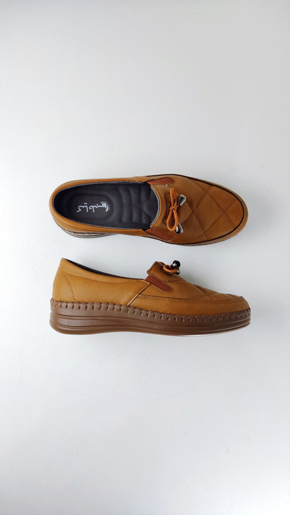 کفش طبی زنانه دارای پد خارپاشنه برند کیاطب مدل شطرنجی کد 229