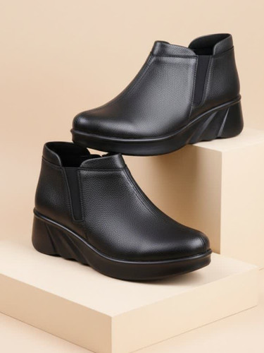 نیم بوت طبی زنانه مدل کاترین برند رافاطب کد 116