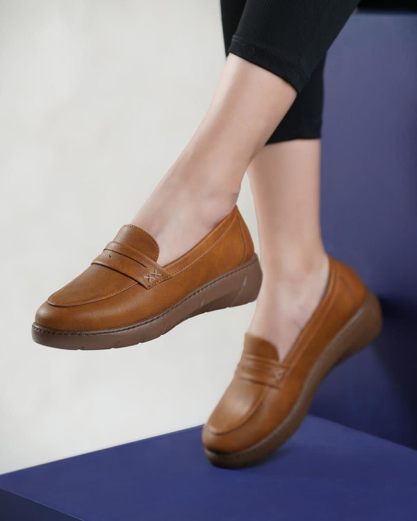 کفش طبی زنانه مدل پرند برند داثوش کد 205