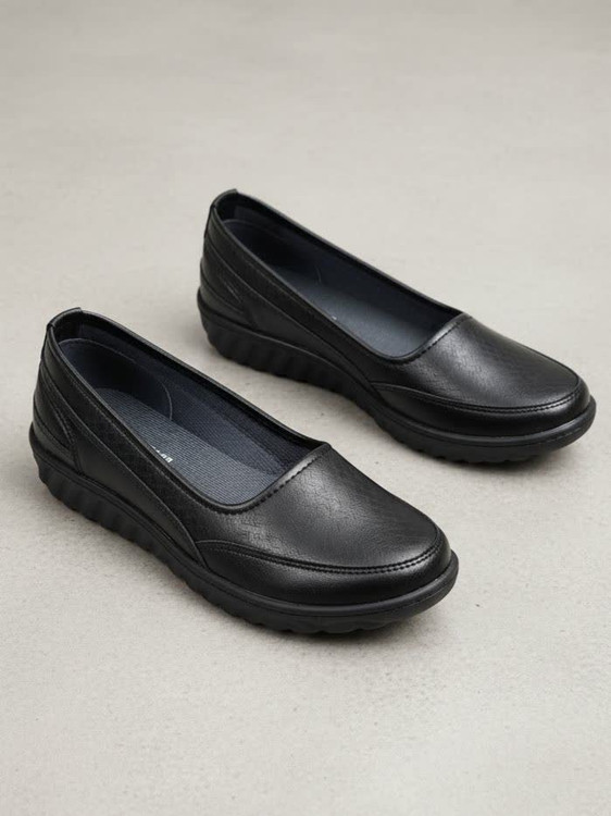 کفش طبی زنانه مدل آلفا برند ماه گل کد 117